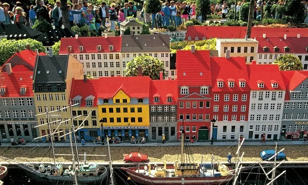Najtańsze wycieczki do Legolandu w Danii – uniknij wysokich kosztów