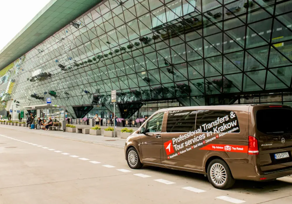 Ile kosztuje taxi z lotniska Balice do centrum Krakowa? Sprawdź aktualne ceny i oszczędź!