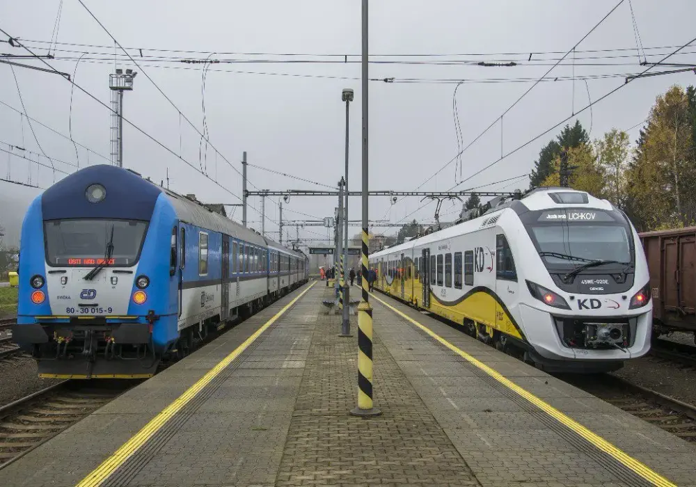 Ile kosztuje pociąg do Warszawy? Sprawdź ceny i oszczędzaj na biletach