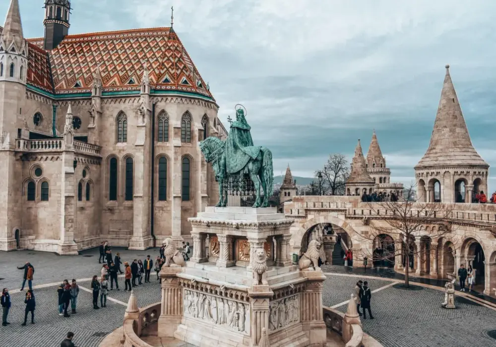 Gdzie jest Budapeszt i jak go zwiedzać bez chaosu?