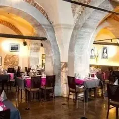 Gdzie zjeść w Krakowie - odkryj najlepsze restauracje i smaki