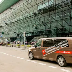 Ile kosztuje taxi z lotniska Balice do centrum Krakowa? Sprawdź aktualne ceny i oszczędź!