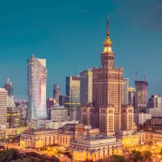 Czy Warszawa jest bezpieczna? Fakty, statystyki i porady dla turystów i mieszkańców