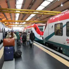 Jak dojechać do Rzymu z lotniska Fiumicino - najtańsze i najszybsze opcje