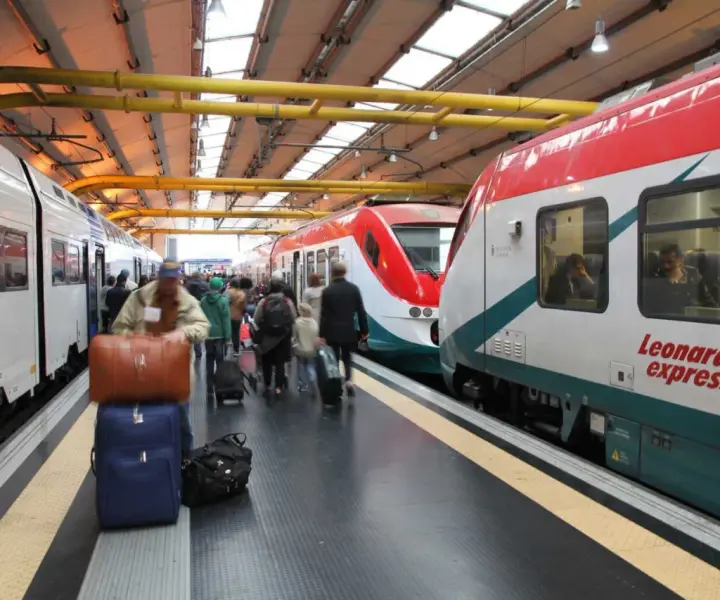 Jak dojechać do Rzymu z lotniska Fiumicino - najtańsze i najszybsze opcje