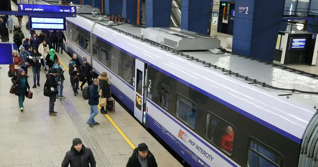 Zdjęcie Czy można zwrócić bilety na pociąg? Sprawdź, jak uniknąć strat