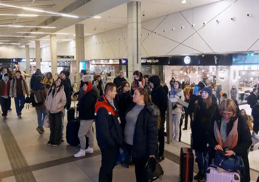 Zdjęcie Jak dojechać z dworca do lotniska Katowice – łatwe i tanie opcje